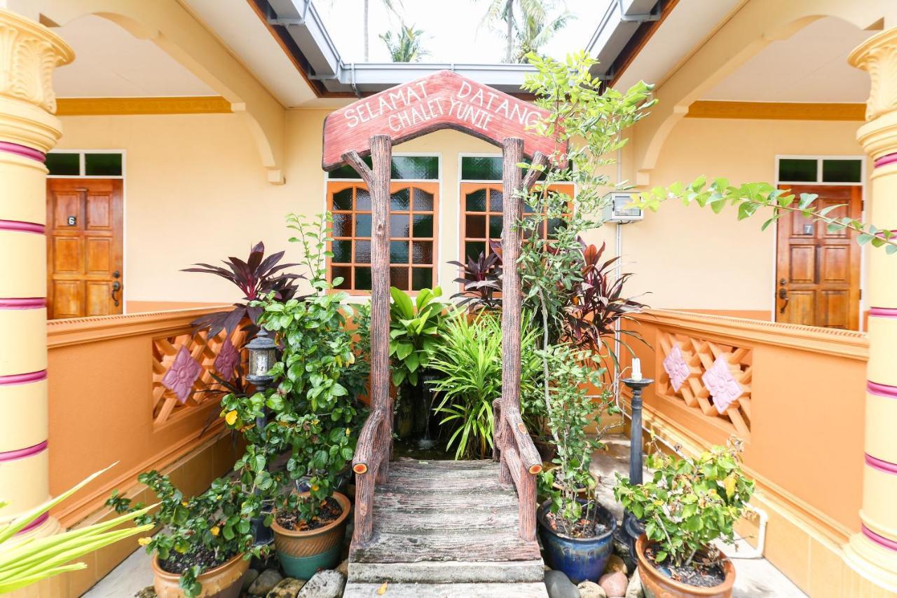 Oyo 89887 Chalet Yunie Marang Esterno foto