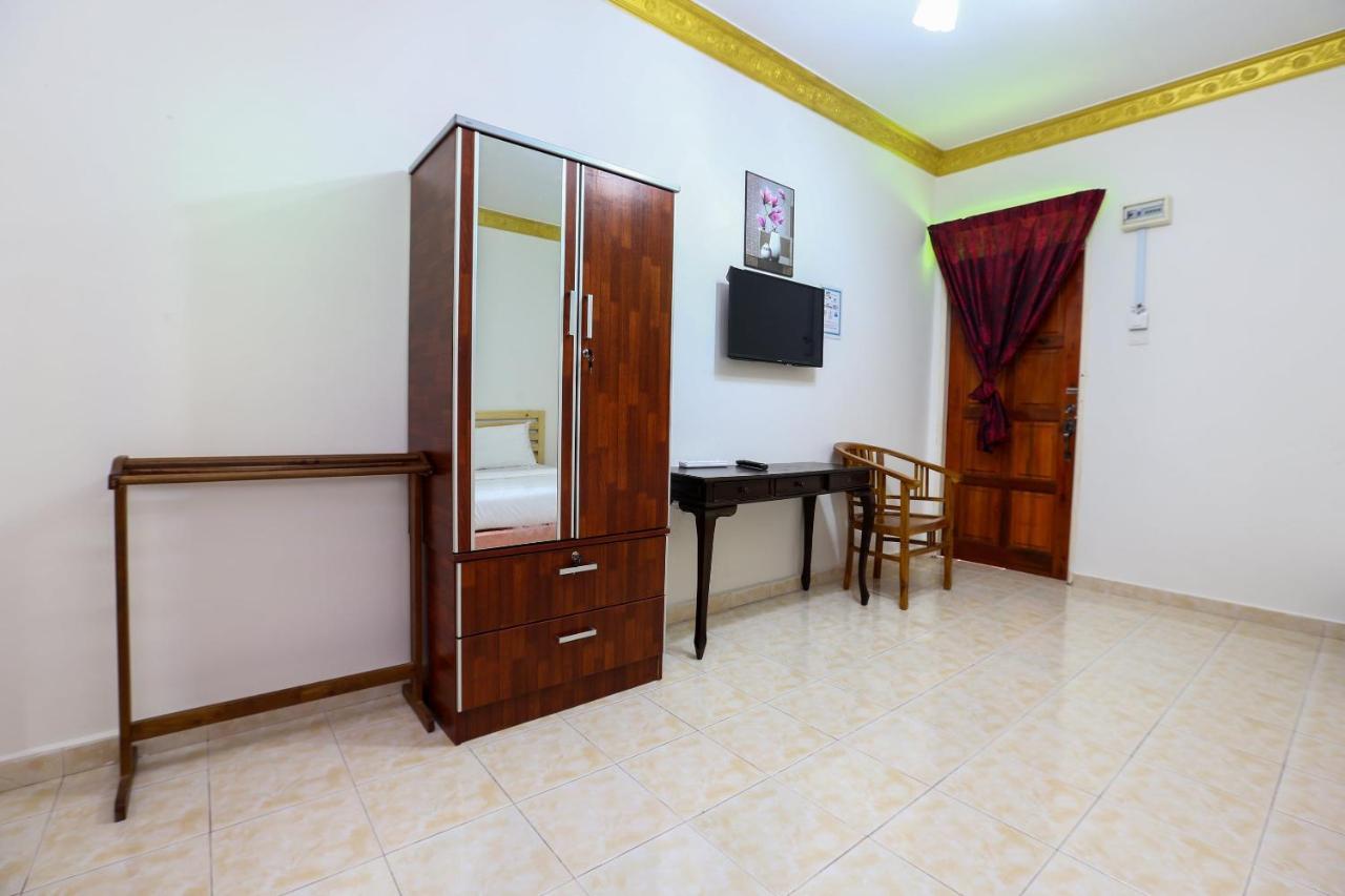 Oyo 89887 Chalet Yunie Marang Esterno foto