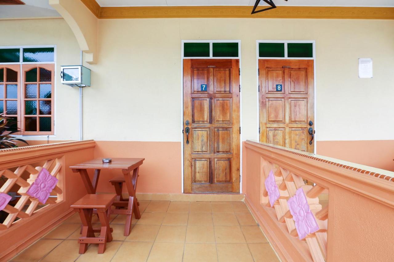 Oyo 89887 Chalet Yunie Marang Esterno foto