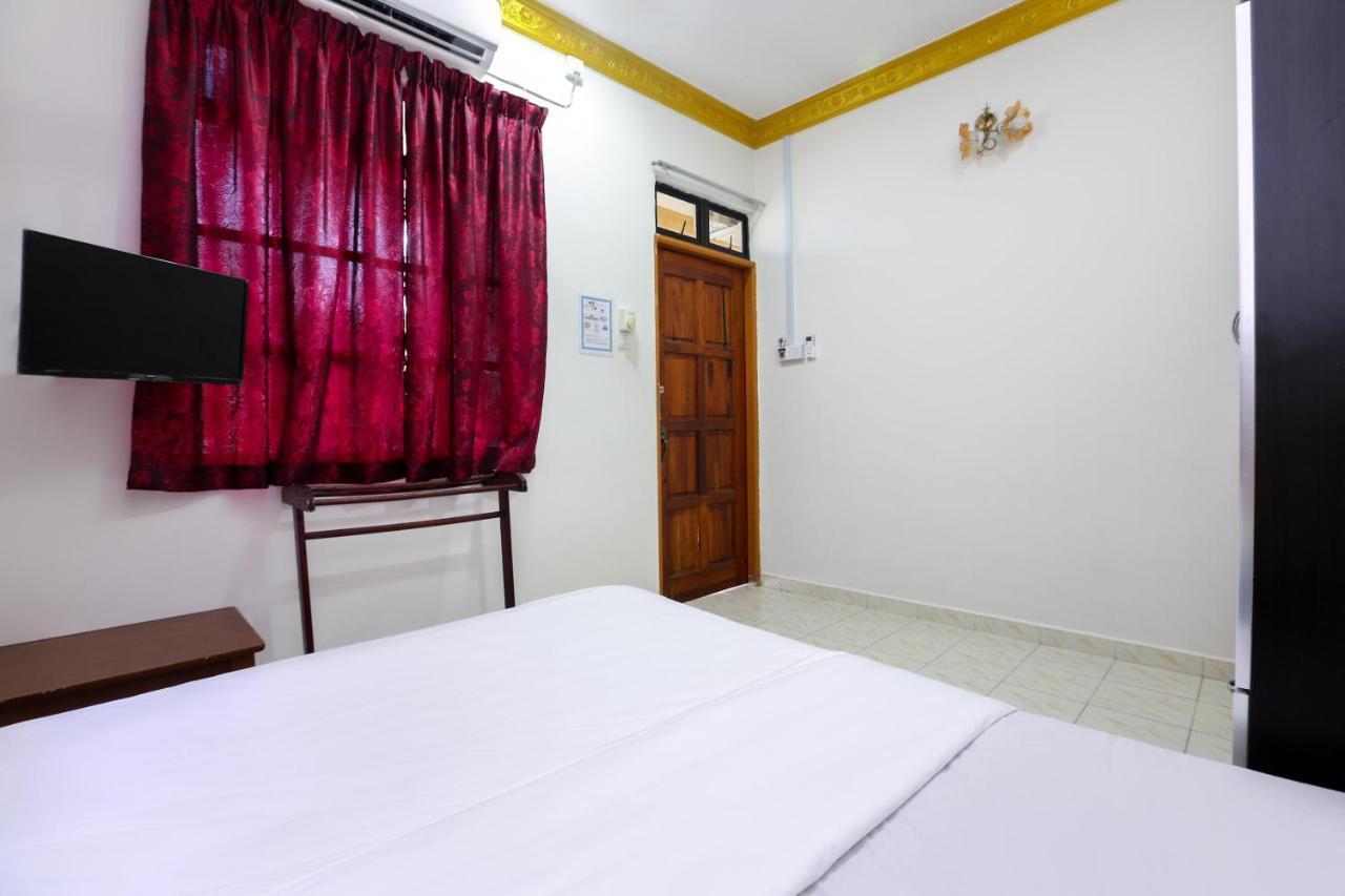 Oyo 89887 Chalet Yunie Marang Esterno foto